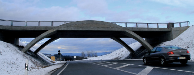 Die Brücke über die B 11 zwischen Grafling und Gotteszell wird "Bayerwald-Brücke" heißen.