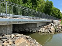 Die Brücke über den Hörreuter Bach bei Kernmühle wurde erneuert.